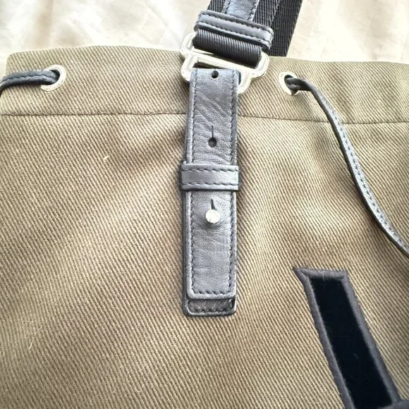 $1295 Authentic YSL Yves Saint Laurent Kahala Made in ITALY Green Canvas Totes - Picture 10 of 13